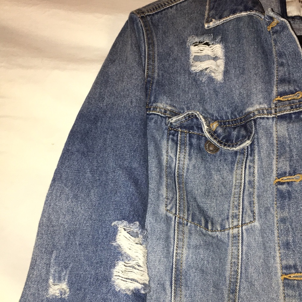 Large Jean Jacket - Picture 4 of 8